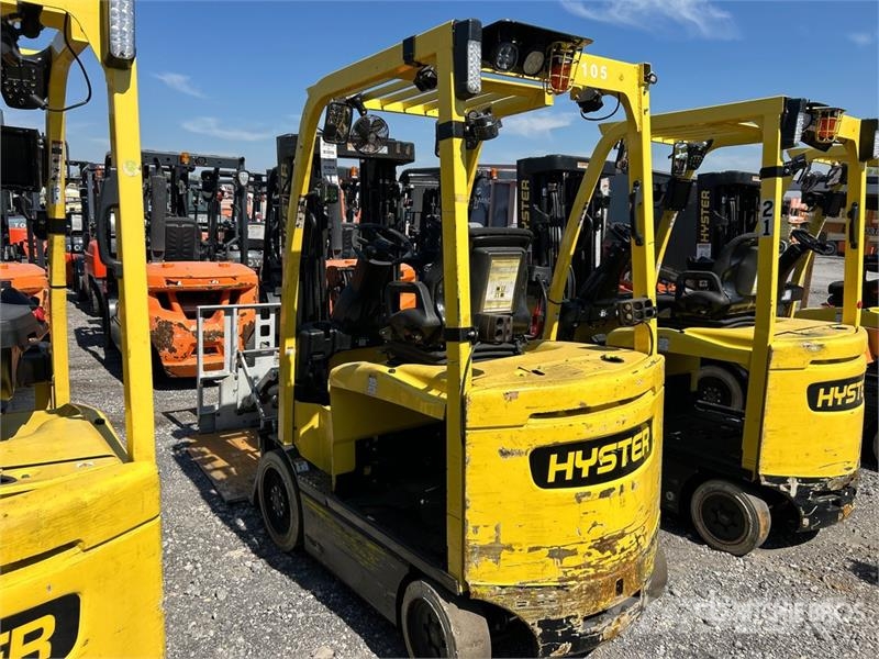 Yale E50XN-33 4150 lb Electric Forklift (Inoperable) Carrelli elevatori elettrici