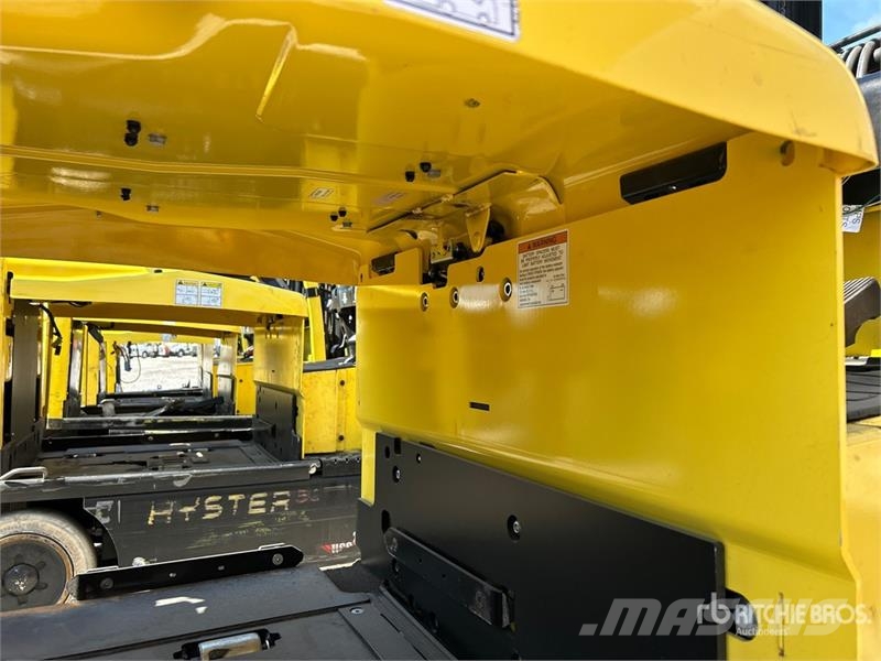 Yale E50XN-33 4550 lb Electric Forklift (Inoperable) Carrelli elevatori elettrici