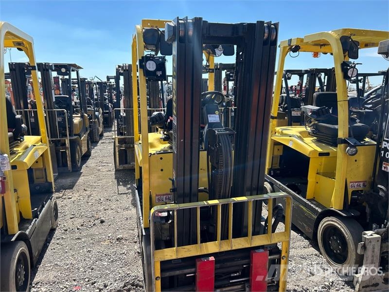 Yale E50XN-33 4950 lb Electric Forklift (Inoperable) Electric forklifts