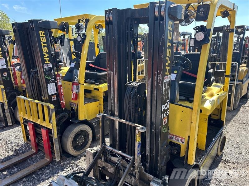 Yale E50XN-33 4950 lb Electric Forklift (Inoperable) Electric forklifts