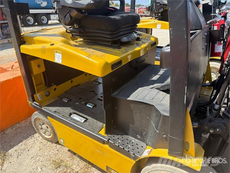 Yale ERC050VG 4400 lb Electric Forklift Električni viličari