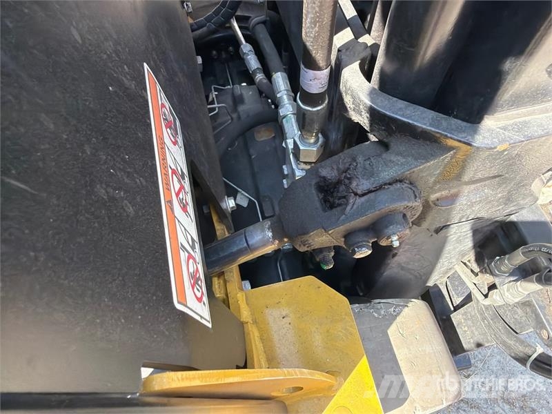 Yale ERC050VG 4400 lb Electric Forklift Električni viličari