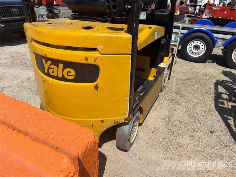 Yale ERC050VG 4400 lb Electric Forklift Elektrostapler