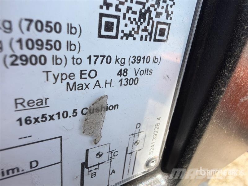 Yale ERC050VG 4400 lb Electric Forklift Električni viličari