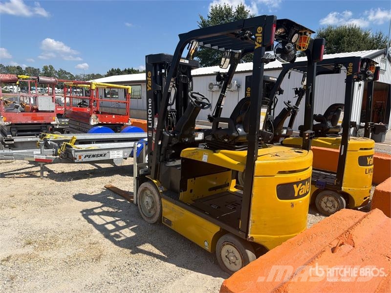 Yale ERC050VG 4400 lb Electric Forklift Elektrostapler