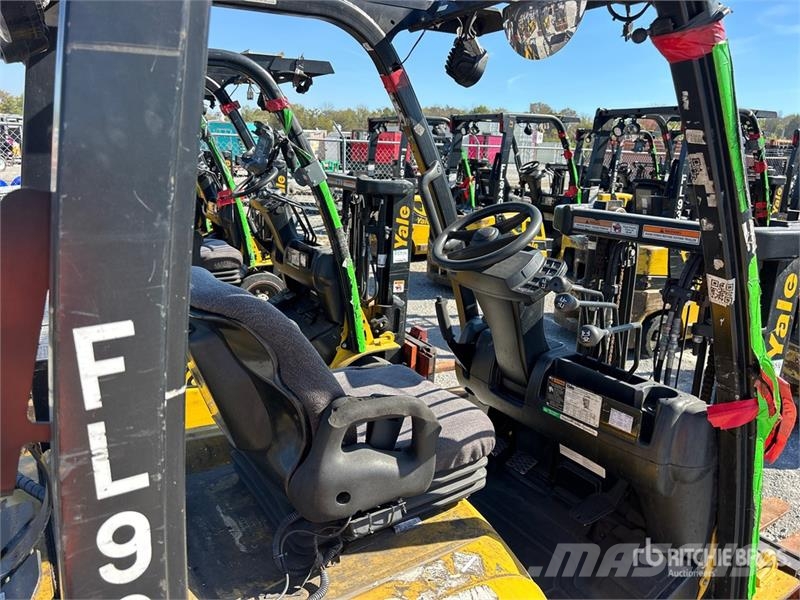 Yale GC040LX 4000 lb Forklift شاحنات ذات رافعات شوكية - أخرى