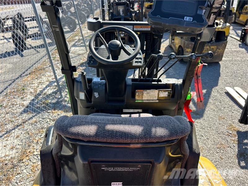 Yale GC040LX 4000 lb Forklift شاحنات ذات رافعات شوكية - أخرى