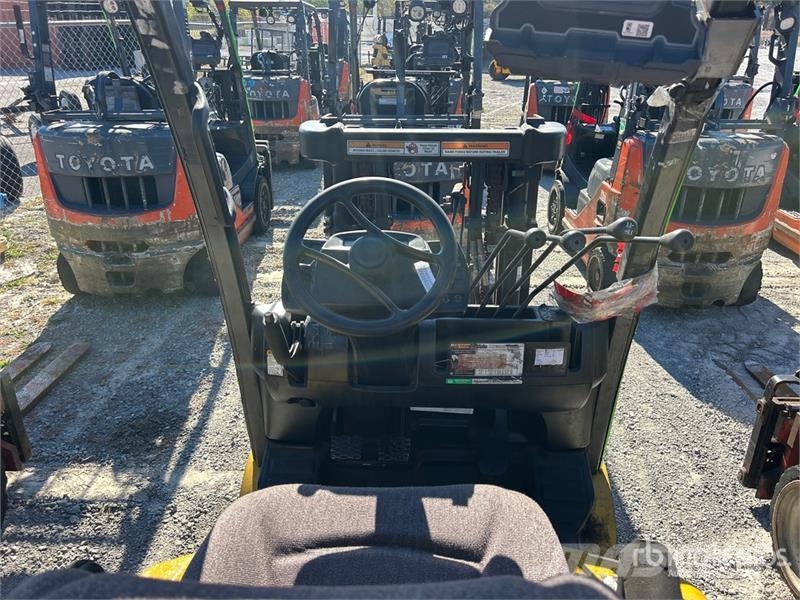 Yale GC040LX 4000 lb Forklift شاحنات ذات رافعات شوكية - أخرى