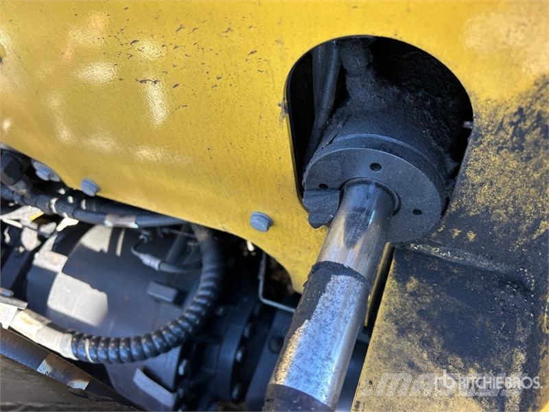 Yale GC040LX 4000 lb Forklift フォークリフト - その他