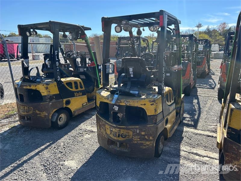 Yale GC040LX 4000 lb Forklift شاحنات ذات رافعات شوكية - أخرى