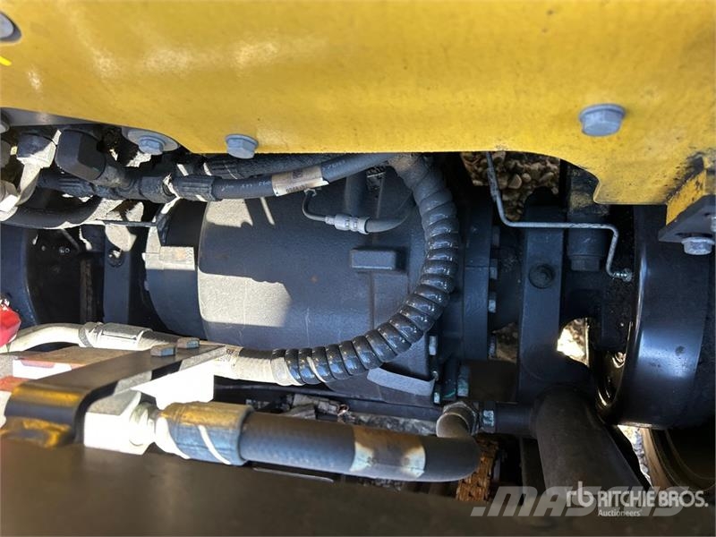 Yale GC040LX 4000 lb Forklift フォークリフト - その他