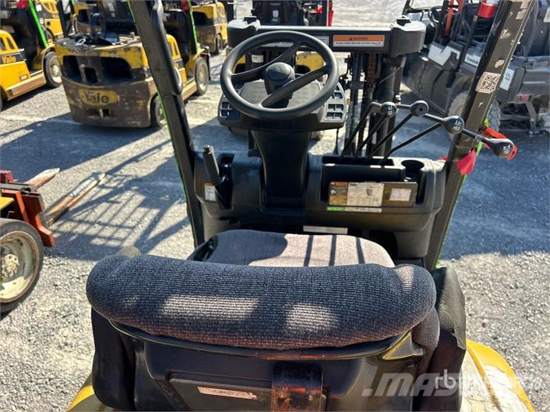 Yale GC040LX 4000 lb Forklift شاحنات ذات رافعات شوكية - أخرى