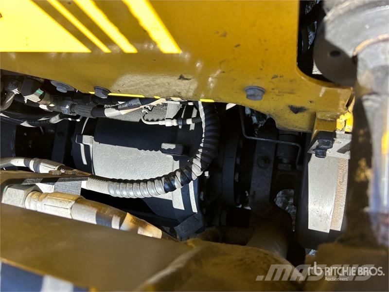 Yale GC040LX 4000 lb Forklift شاحنات ذات رافعات شوكية - أخرى