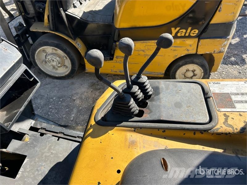 Yale GLC050RFNUAE082 5000 lb Cushion Tire Forklift شاحنات ذات رافعات شوكية - أخرى