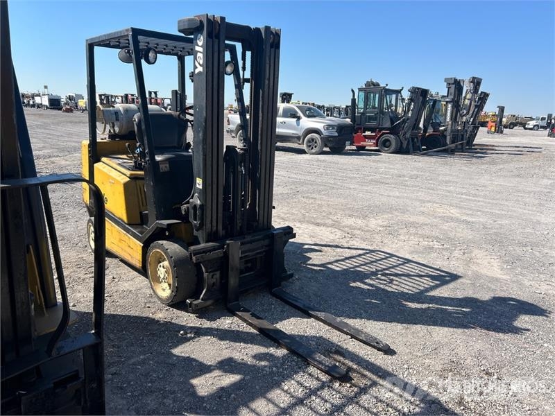 Yale GLC050RFNUAE082 5000 lb Cushion Tire Forklift شاحنات ذات رافعات شوكية - أخرى