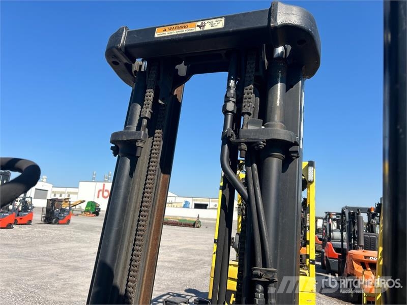 Yale GLC050RFNUAE082 5000 lb Cushion Tire Forklift شاحنات ذات رافعات شوكية - أخرى