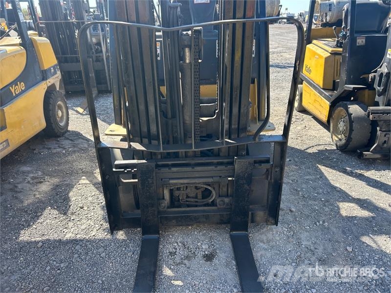 Yale GLC050VXNSUSE083 4800 lb Cushion Tire Forklift Інше