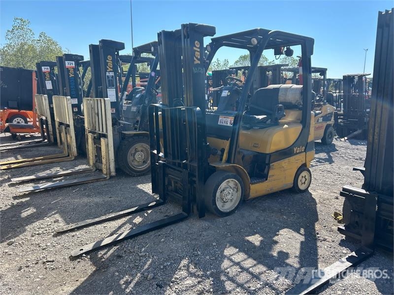 Yale GLC050VXNSUSE083 4800 lb Cushion Tire Forklift Інше