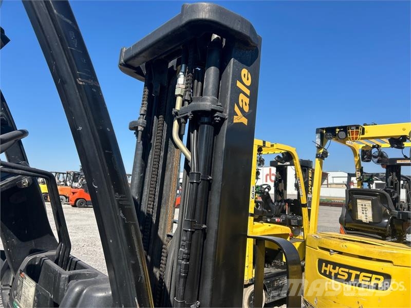 Yale GLC050VXNSUSE083 4800 lb Cushion Tire Forklift Інше