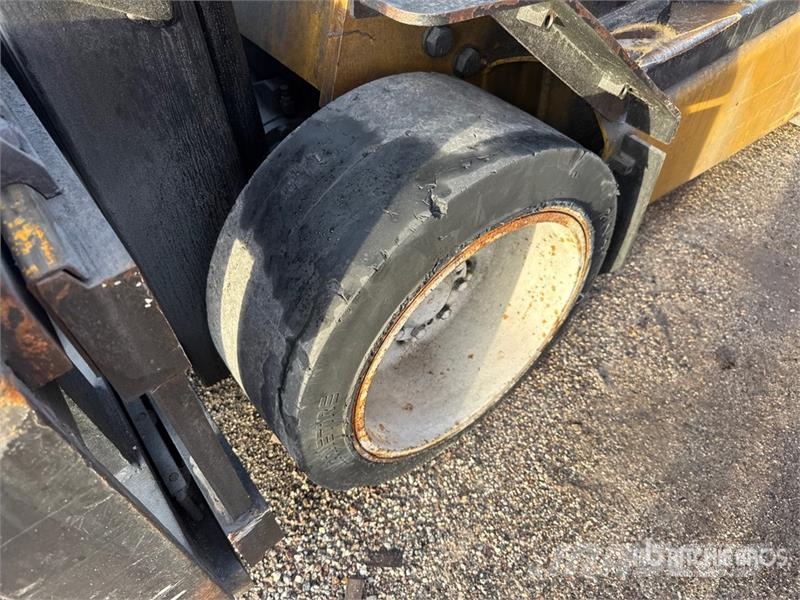 Yale GLC060TGNUAE094 6000 lb Cushion Tire Forklift Andere Gabelstapler
