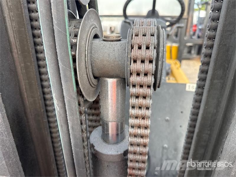 Yale GLC060TGNUAE094 6000 lb Cushion Tire Forklift Andere Gabelstapler