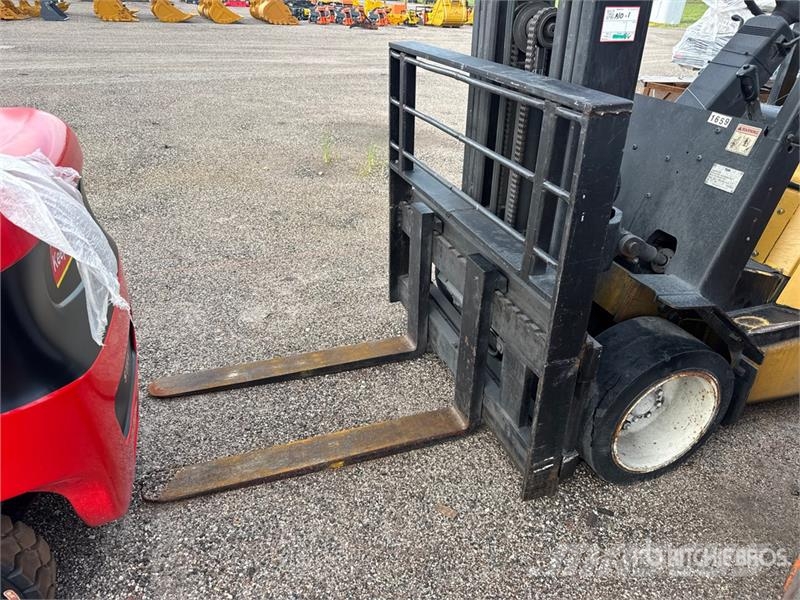 Yale GLC060TGNUAE094 6000 lb Cushion Tire Forklift Andere Gabelstapler