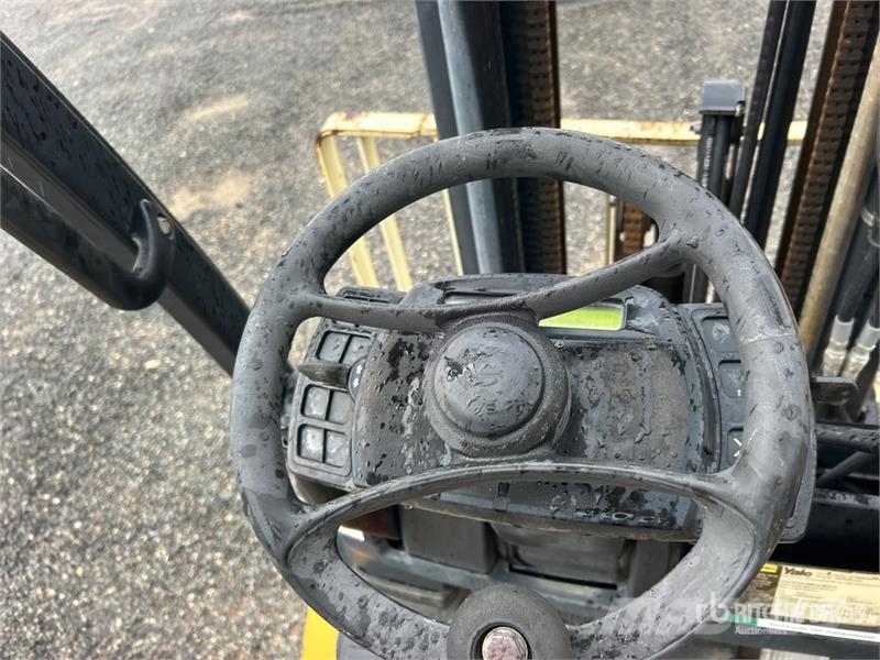Yale GLP050VXNVSE086 4800 lb Pneumatic Tire Forklift 그 외 지게차