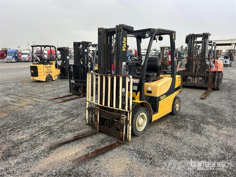 Yale GLP050VXNVSE086 4800 lb Pneumatic Tire Forklift 그 외 지게차