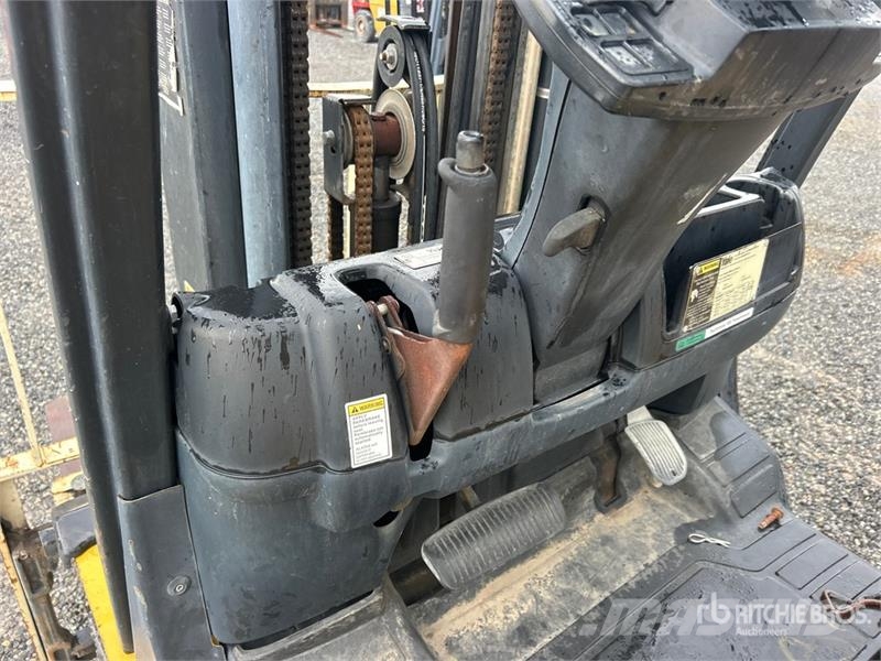 Yale GLP050VXNVSE086 4800 lb Pneumatic Tire Forklift 그 외 지게차