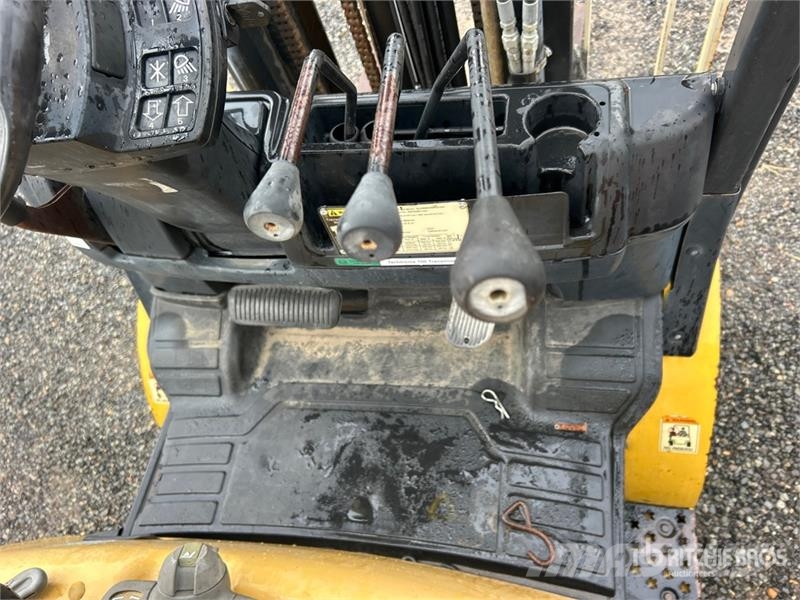 Yale GLP050VXNVSE086 4800 lb Pneumatic Tire Forklift 그 외 지게차