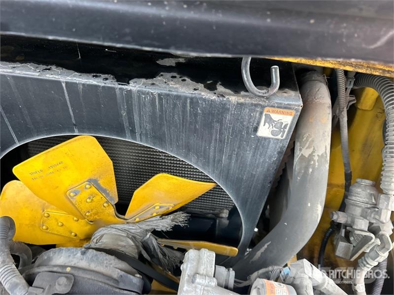 Yale GLP050VXNVSE086 4800 lb Pneumatic Tire Forklift 그 외 지게차