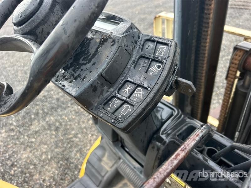 Yale GLP050VXNVSE086 4800 lb Pneumatic Tire Forklift 그 외 지게차