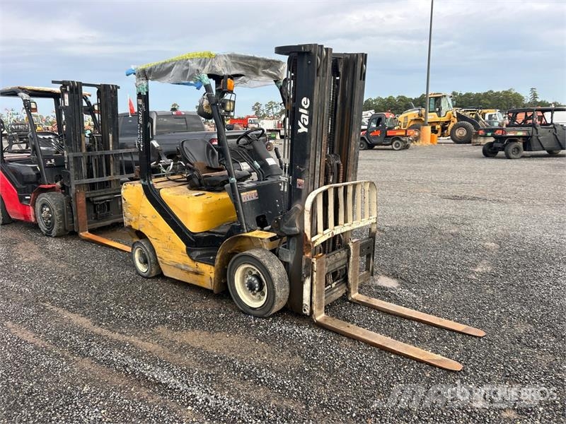 Yale GLP05QUX Pneumatic Tire Forklift Другие складские механизмы