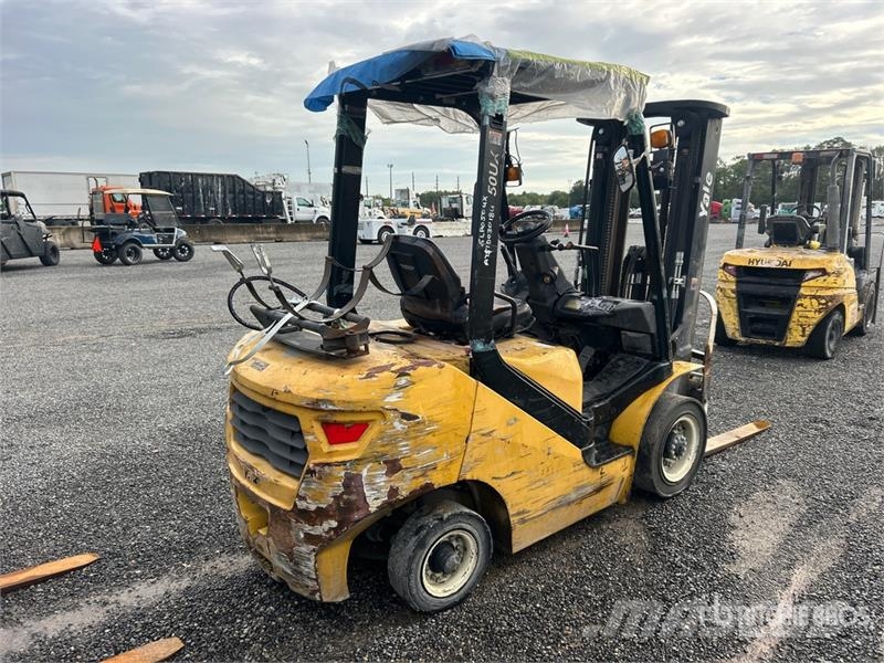 Yale GLP05QUX Pneumatic Tire Forklift Другие складские механизмы