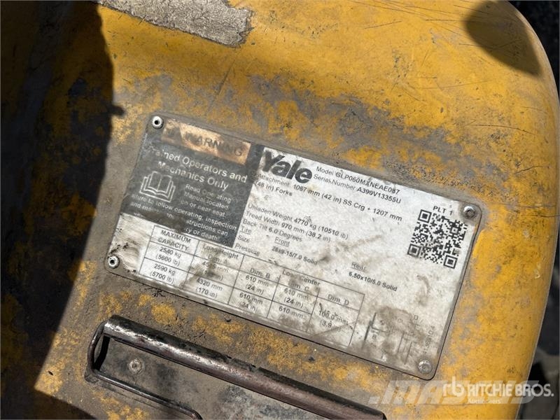 Yale GLP060MXNEA087 5700 lb Pneumatic Tire Forklift Viličari - ostalo