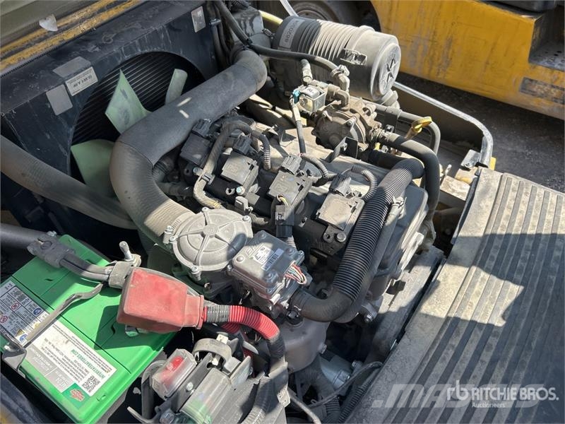 Yale GLP060MXNEA087 5700 lb Pneumatic Tire Forklift Viličari - ostalo