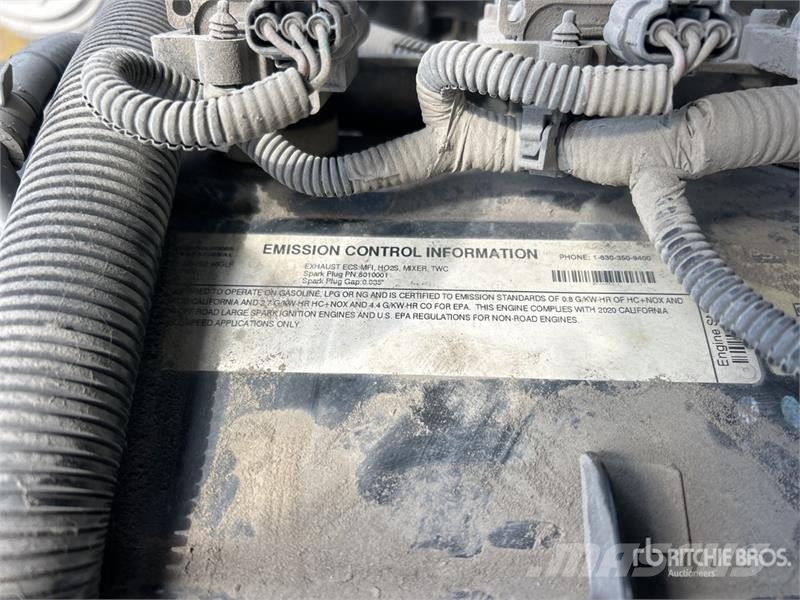 Yale GLP060MXNEA087 5700 lb Pneumatic Tire Forklift Viličari - ostalo
