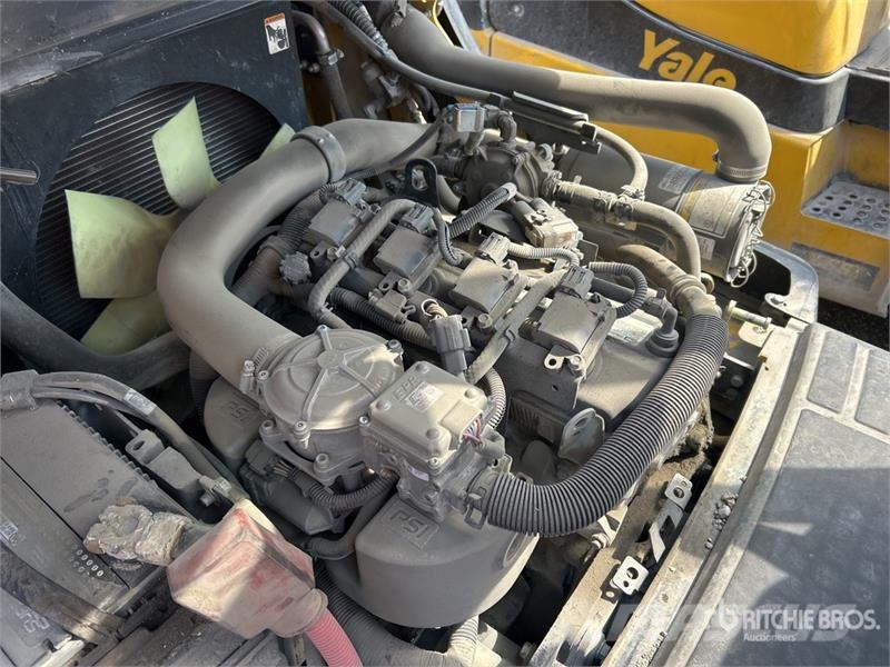 Yale GLP060VXNEAE087 5700 lb Pneumatic Tire Forklift Targoncák-Egyéb