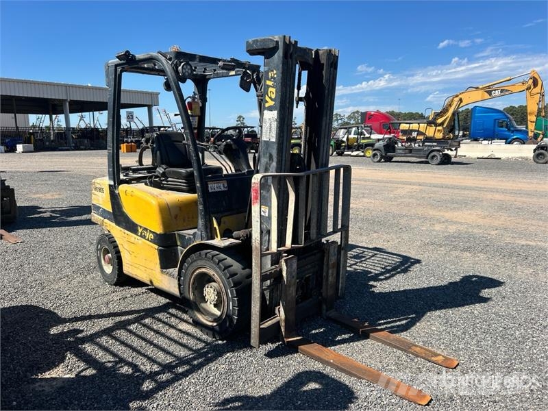 Yale GLP060VXNVRE087 5550 lb Pneumatic Tire Forklift フォークリフト - その他