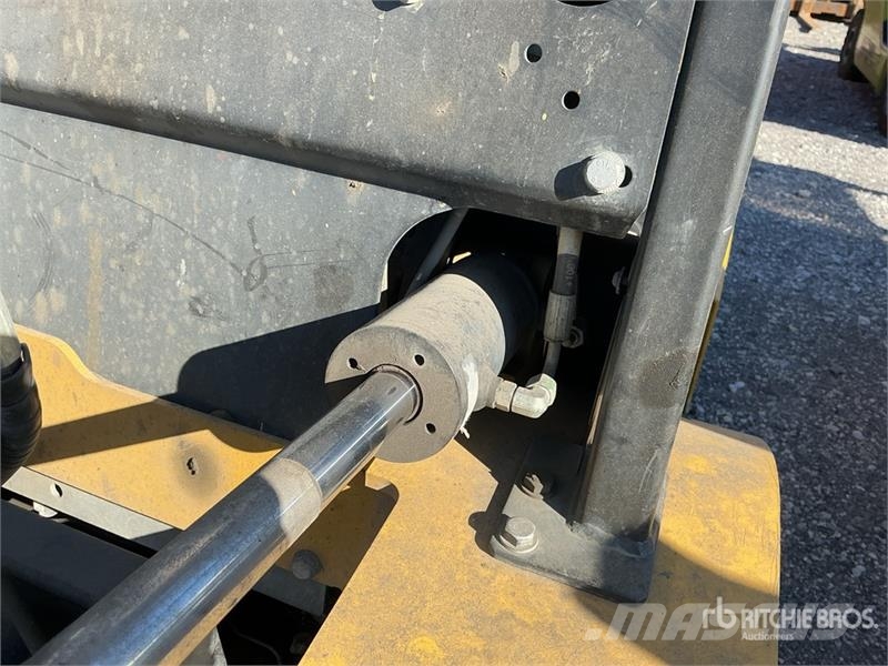 Yale GP060MX 5700 lb Cushion Tire Forklift Viličari - ostalo
