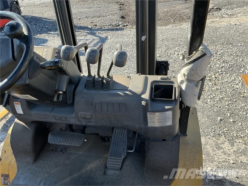 Yale GP060MX 5700 lb Cushion Tire Forklift Viličari - ostalo