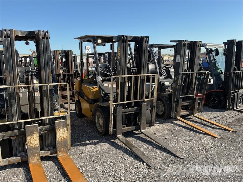 Yale GP060MX 5700 lb Cushion Tire Forklift Viličari - ostalo