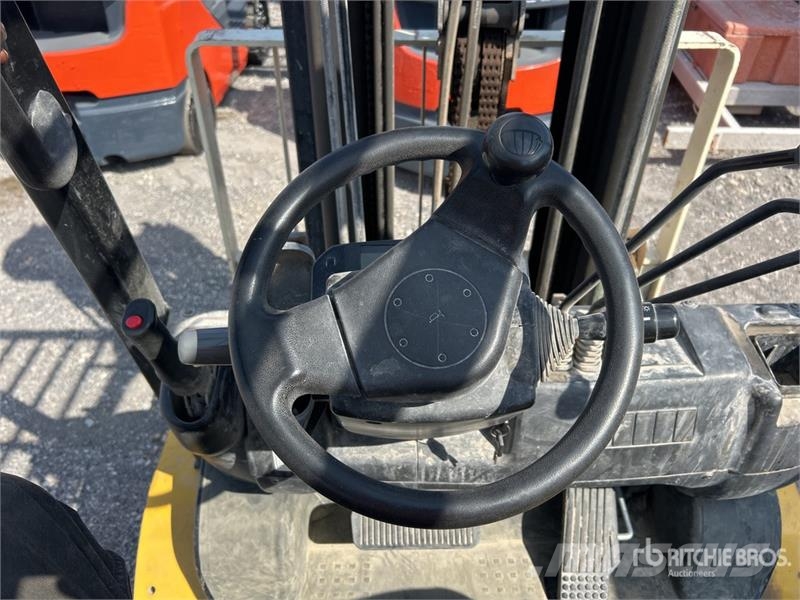 Yale GP060MX 5700 lb Pneumatic Tire Forklift Andere Gabelstapler