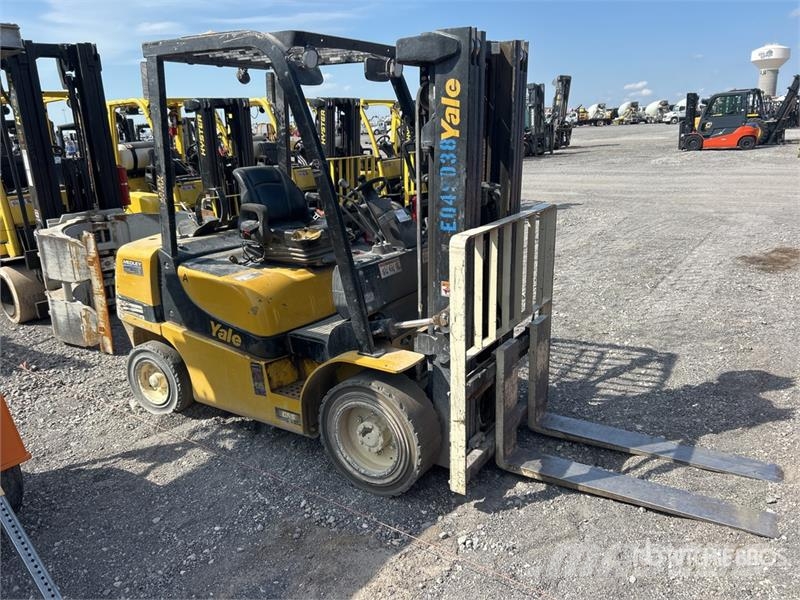 Yale GP060MX 5700 lb Pneumatic Tire Forklift Andere Gabelstapler