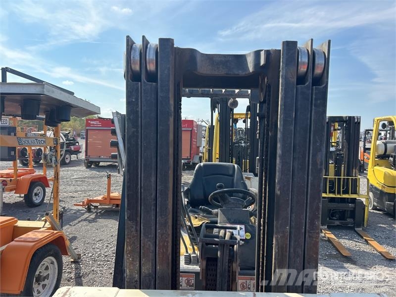 Yale GP060MX 5700 lb Pneumatic Tire Forklift Andere Gabelstapler