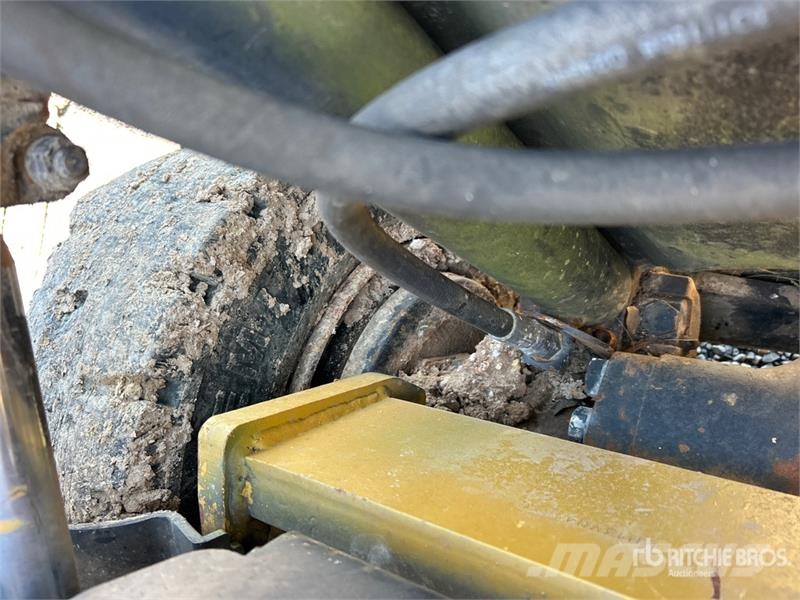 Yale GP110MJNGBE091 10800 lb Pneumatic Tire Forklift شاحنات ذات رافعات شوكية - أخرى