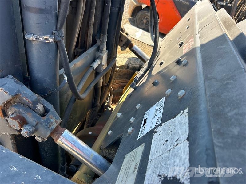 Yale GP110MJNGBE091 10800 lb Pneumatic Tire Forklift شاحنات ذات رافعات شوكية - أخرى