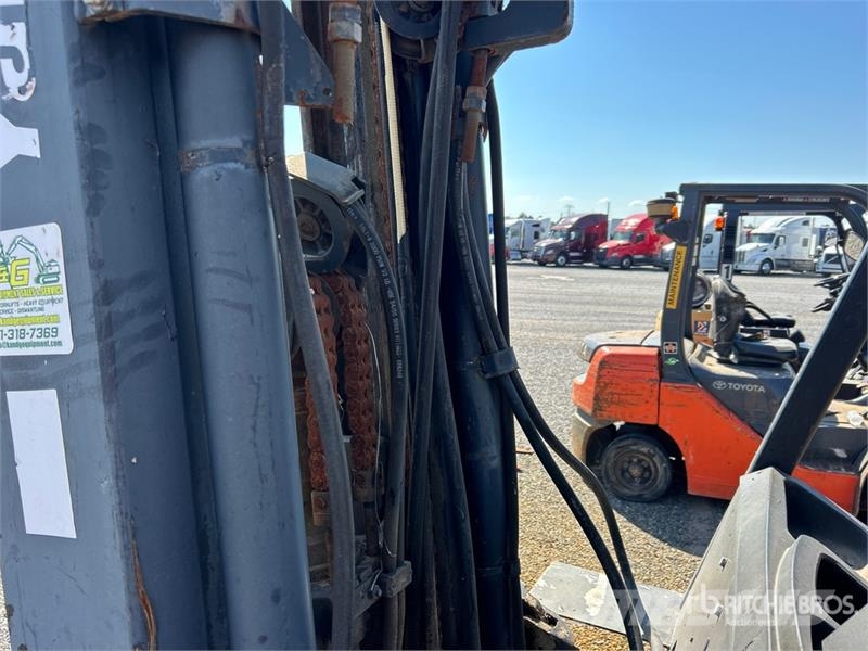 Yale GP110MJNGBE091 10800 lb Pneumatic Tire Forklift شاحنات ذات رافعات شوكية - أخرى