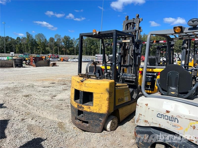 Yale LP 4650 lb Cushion Tire Forklift Iné