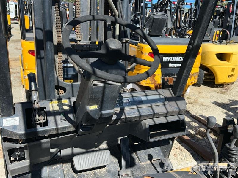 Yale LP 4650 lb Cushion Tire Forklift Iné
